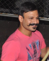 Vivek Oberoi Joins Swachh Bharat Campaign