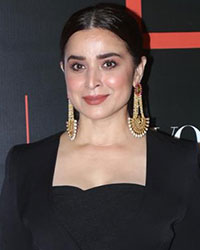 Simone Singh