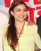 Javed Jaffrey, Soha Ali Khan and Sharman Joshi