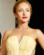 Actress Hayden Panettiere poses on the red carpet at the annual White House Correspondents' Association dinner in Washington