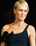 Actress Robin Wright arrives on the red carpet at the annual White House Correspondents' Association dinner in Washington