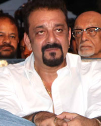 Priya Dutt, Sanjay Dutt and NCP leader Asif Bhamla