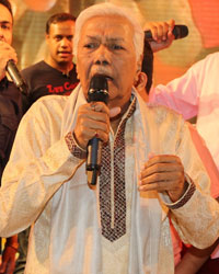 Padmashre, Padmabhushan Ghulam Mustafa Khan his Sons, grandson and Chanran Singh Sapra