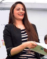 Zoya Afroz