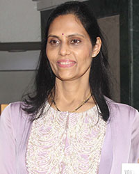 Dr. Sarita Davare