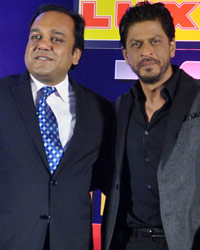 Shah Rukh Khan at Zee Cine Awards 2014 PM