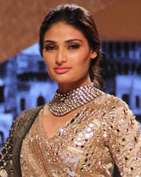 Athiya Shetty