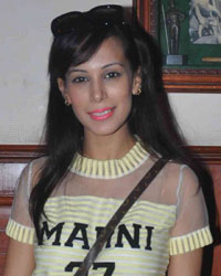 Amy Billimoria Fashion Show Fittings Preview