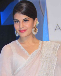 Jacqueline Fernandez at Anamika Khanna Show at LFW 2015