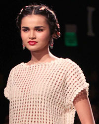 Aneeth Arora Show at WIFW SS 2015