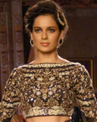 Kangana Ranaut at Anju Modi Show at ICW 2014