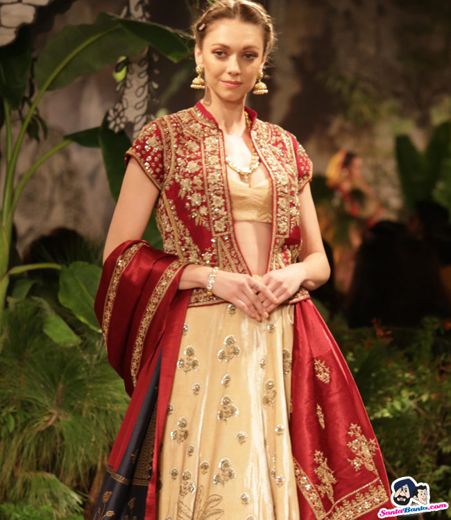 Anju Modi Show at ICW  2017