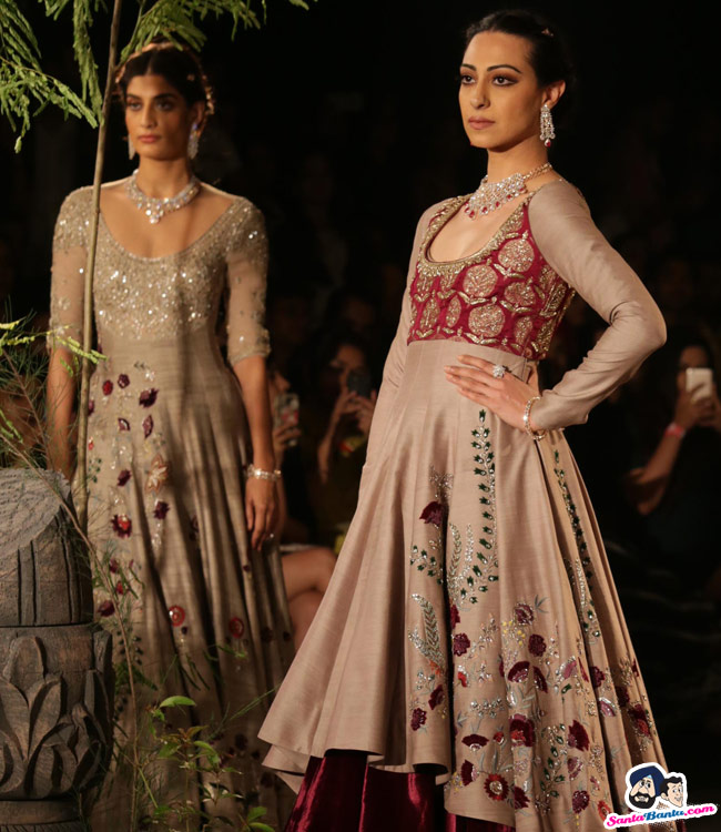 Anju Modi Show at ICW  2017