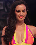 Evelyn Sharma at Blenders Pride Fashion Tour 2012