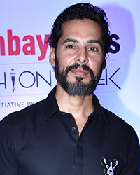 Dino Morea at Bombay Times Fashion Week 2018