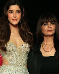 Shanaya Kapoor and Neeta Lulla Shanaya Kapoor and Neeta Lulla