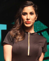 Sophie Choudry at Celebrities at Lakme Fashion Week 2016