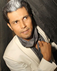 Randeep Hooda at Cool Wool Collection Launch