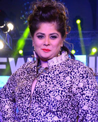 Diksha and Manju Todi Show at IBFW Season 2