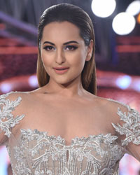 Sonakshi Sinha at Falguni and Shane Show at BTFW