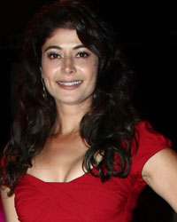 Pooja BAtra at Farah Khan Show at IIJW 2014