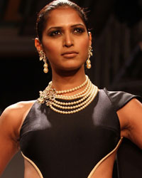 Farah Khan Show at IIJW 2014 Farah Khan Show at IIJW 2014