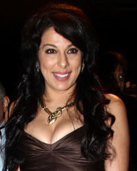 Pooja Bedi at Farah Khan Show at IIJW 2014