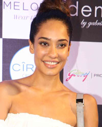 Lisa Haydon at Fashion Preview of Deme By Gabriella