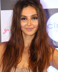 Shibani Dandekar at Fashion Preview of Deme By Gabriella