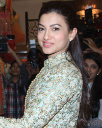 Gauhar Khan at Festive Collection Preview by SVA