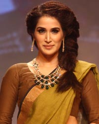 Sagarika Ghatge at Ganjam Show at IIJW 2014