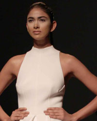 Gauri and Nainika Show at WIFW SS 2015