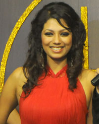 Kushal Punjabi hosting the Glam Icon 2014