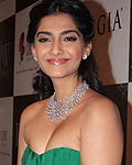 Sonam Kapoor at Guests at IIJW 2012