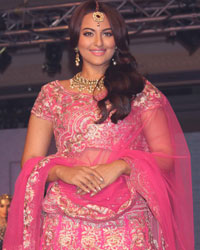 Sonakshi Sinha at India Bridal Fashion Week 2015 Press Meet