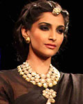 Sonam Kapoor at India International Jewellery Week 2012