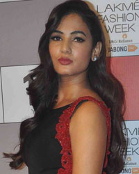 Sonal Chauhan at LFW WF 2015 Designer Sponsor Press Meet