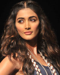 Pooja Hegde at LFW WF 2016 Monica Shah and Karishma Swali Show