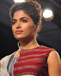 Parvathy Omanakuttan at Lakme Fashion Week 2015