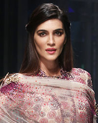 Kriti Sanon at Lakme Fashion Week 2018