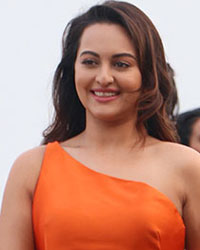 Sonakshi Sinha at Lakme Fashion Week Summer Resort 2017