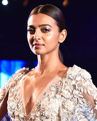 Radhika Apte at Manish Malhotra Unveils Summer Couture 2018