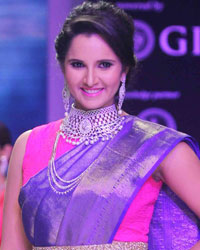 Sania Mirza at Moni Agarwal Show at IIJWeek 2015