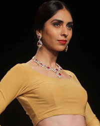 Moni Agarwal Show at India International Jewellery Week 2015