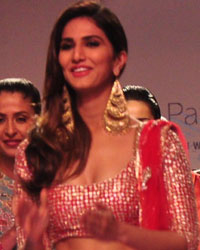 Designer  Payal Singhal and Vaani Kapoor
