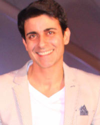 Gautam Rode at Peace Fashion Show 2016