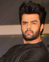 Manish Paul at Peace Fashion Show 2016