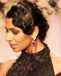 Candice Pinto Candice Pinto