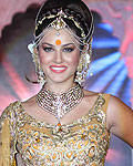 Sunny Leone at Rohit Verma Fashion Show