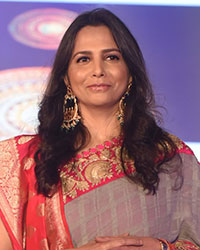 She Matters Fashion Show She Matters Fashion Show